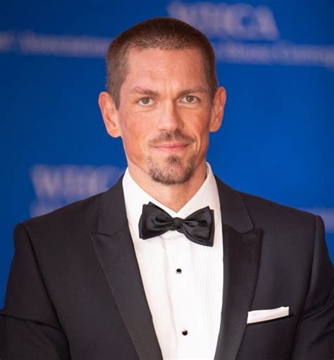 Steve Howey Net Worth, Wife, Bio, Age, Height,。